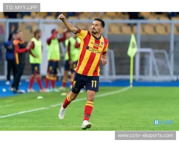 莱切前锋埃斯波西托连续三轮进球,身价暴涨引豪门关注 莱切前锋埃斯波西托连续三轮进球,身价暴涨引豪门关注